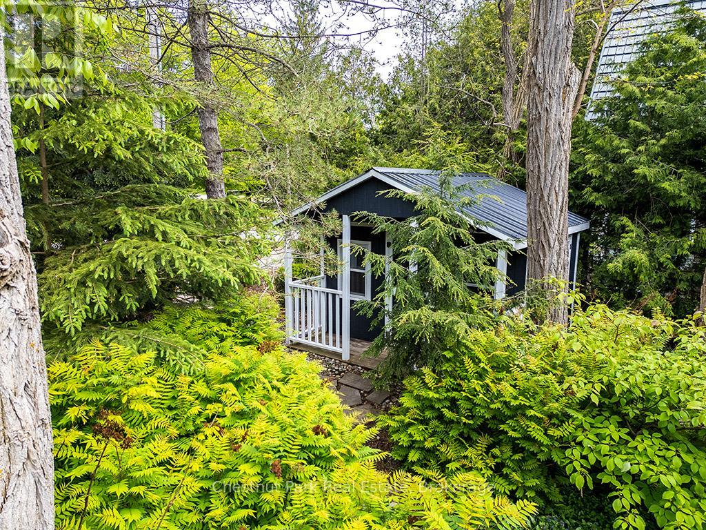 114 Clark Street, Blue Mountains, Ontario  N0H 1J0 - Photo 44 - X12938276