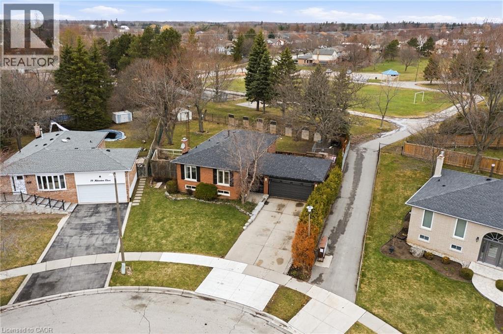 21 Milverton Close, Waterdown, Ontario  L8B 0B1 - Photo 37 - 40813217