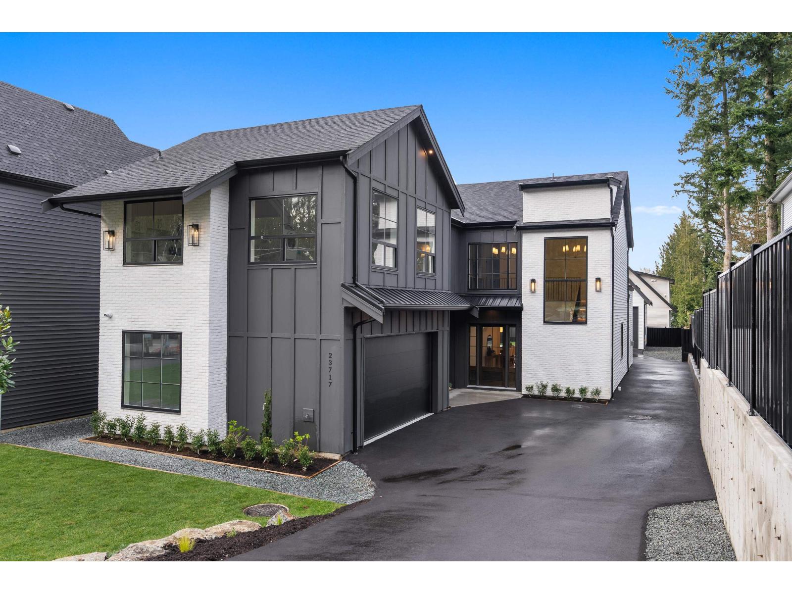 23717 40 AVENUE, Langley, British Columbia