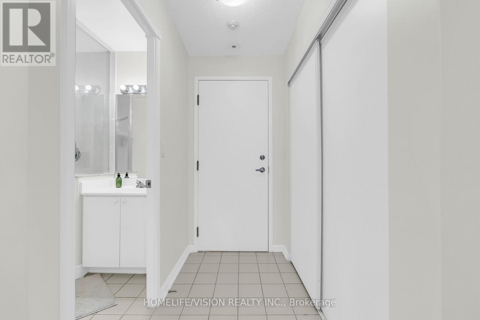 1229 - 28 Sommerset Way, Toronto, Ontario  M2N 6W7 - Photo 21 - C12946788