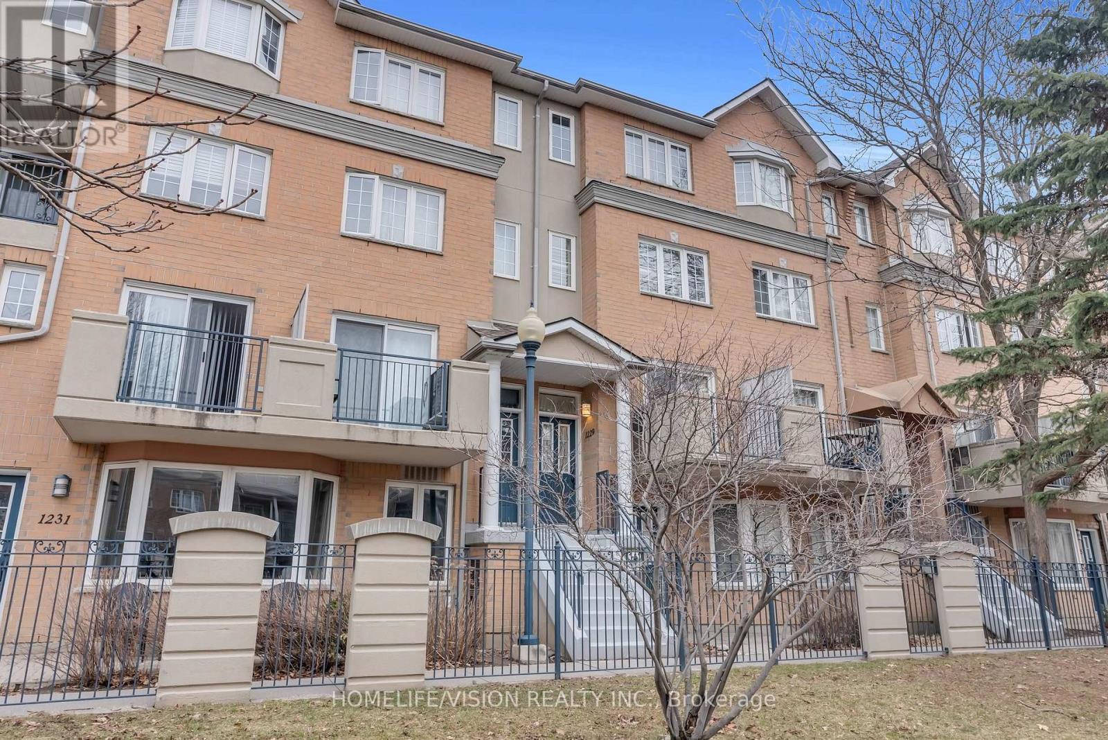 1229 - 28 Sommerset Way, Toronto, Ontario  M2N 6W7 - Photo 39 - C12946788