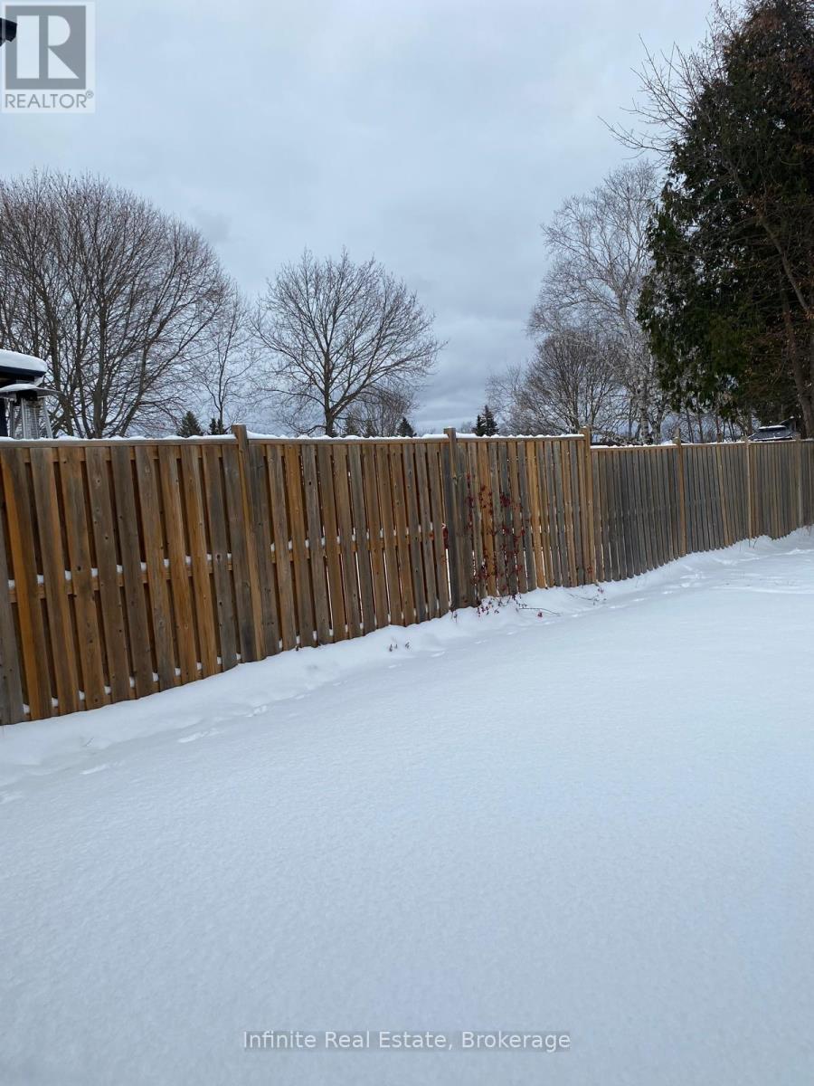 122 Parkview Drive, Orangeville, Ontario L9W 3J3 - Photo 26 - W12475005