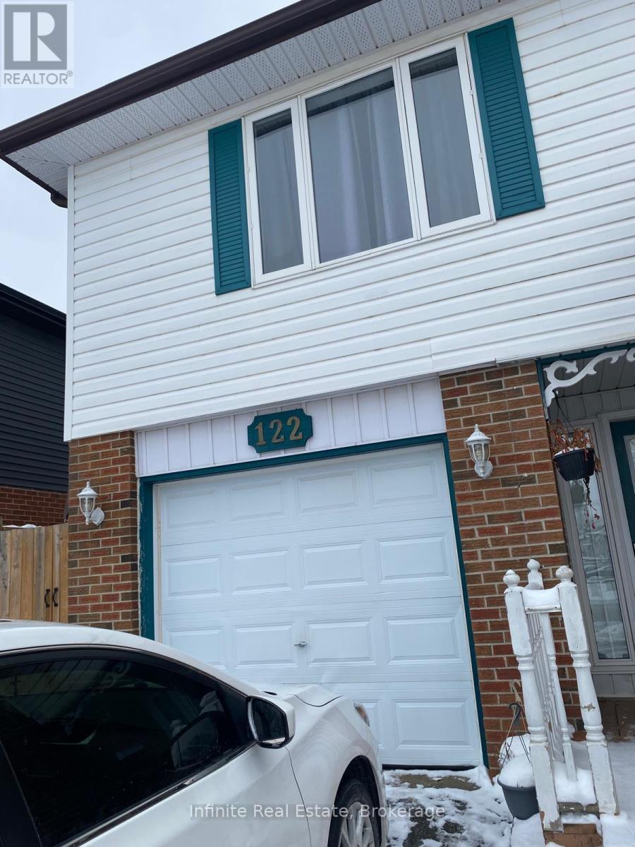 122 Parkview Drive, Orangeville, Ontario L9W 3J3 - Photo 2 - W12475005