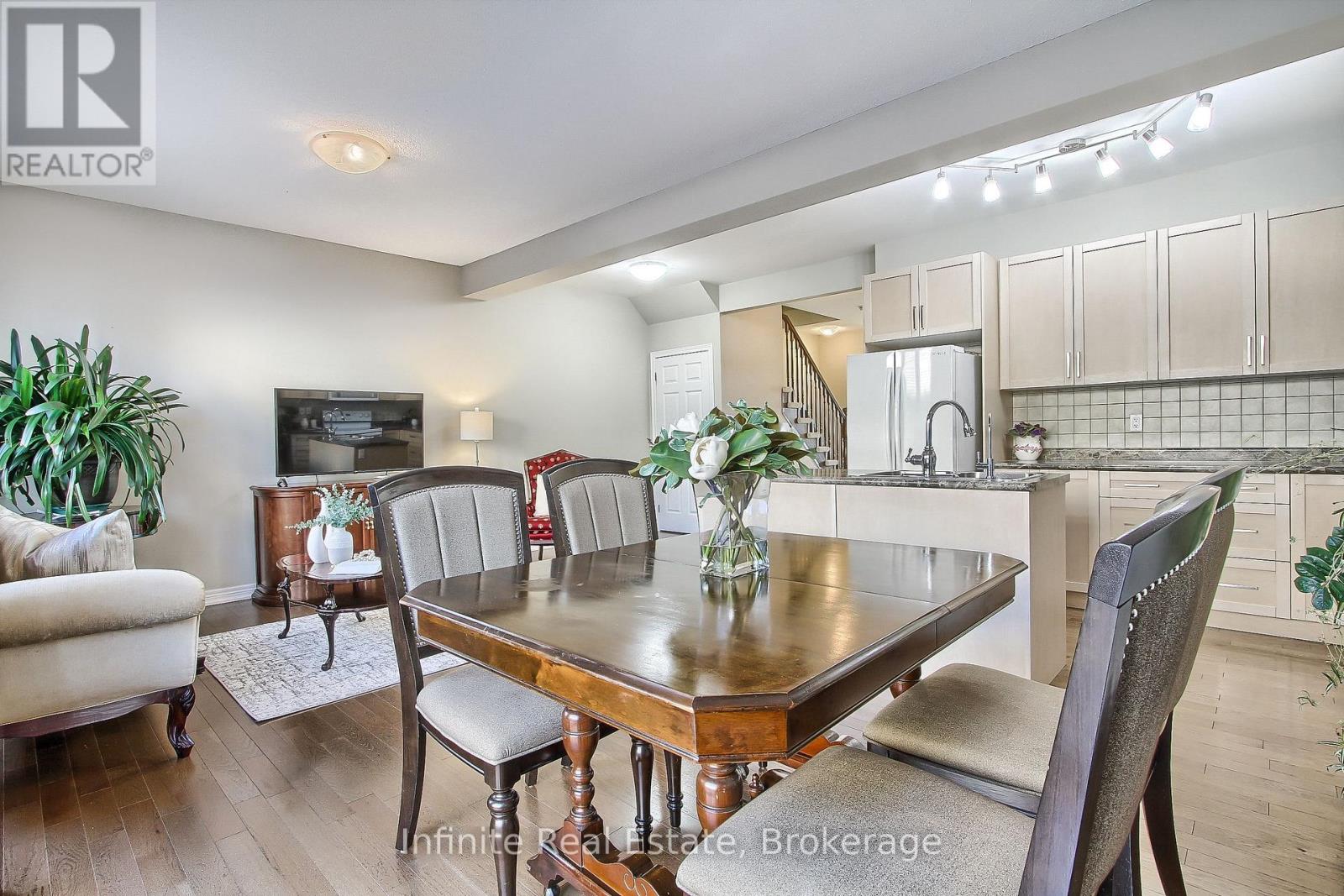 11 - 380 Lake Street, Grimsby, Ontario  L3M 0E8 - Photo 15 - X12700788