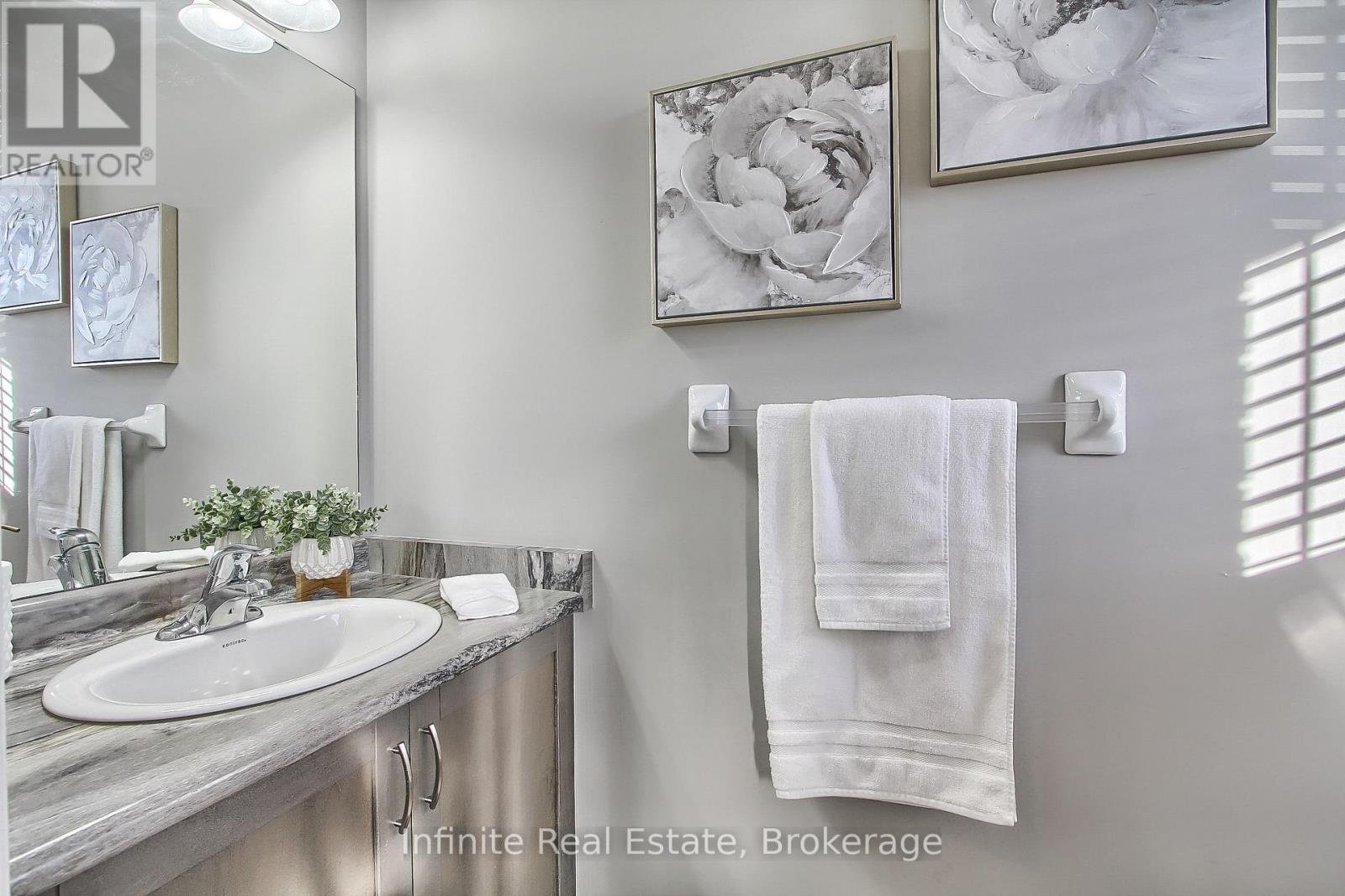 11 - 380 Lake Street, Grimsby, Ontario  L3M 0E8 - Photo 22 - X12700788