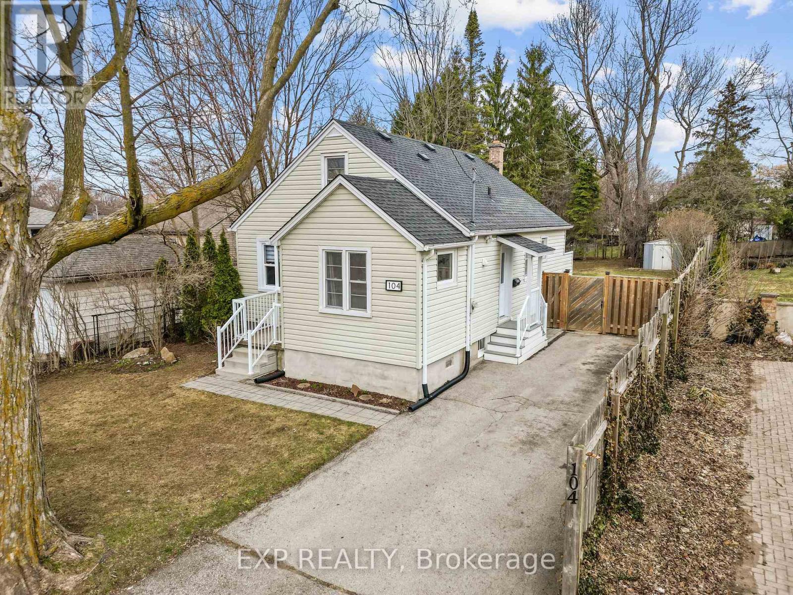 104 Barker Street, London East, Ontario  N5Y 1X7 - Photo 2 - X12948950