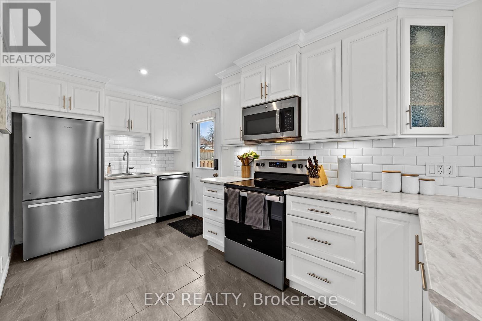 104 Barker Street, London East, Ontario  N5Y 1X7 - Photo 7 - X12948950