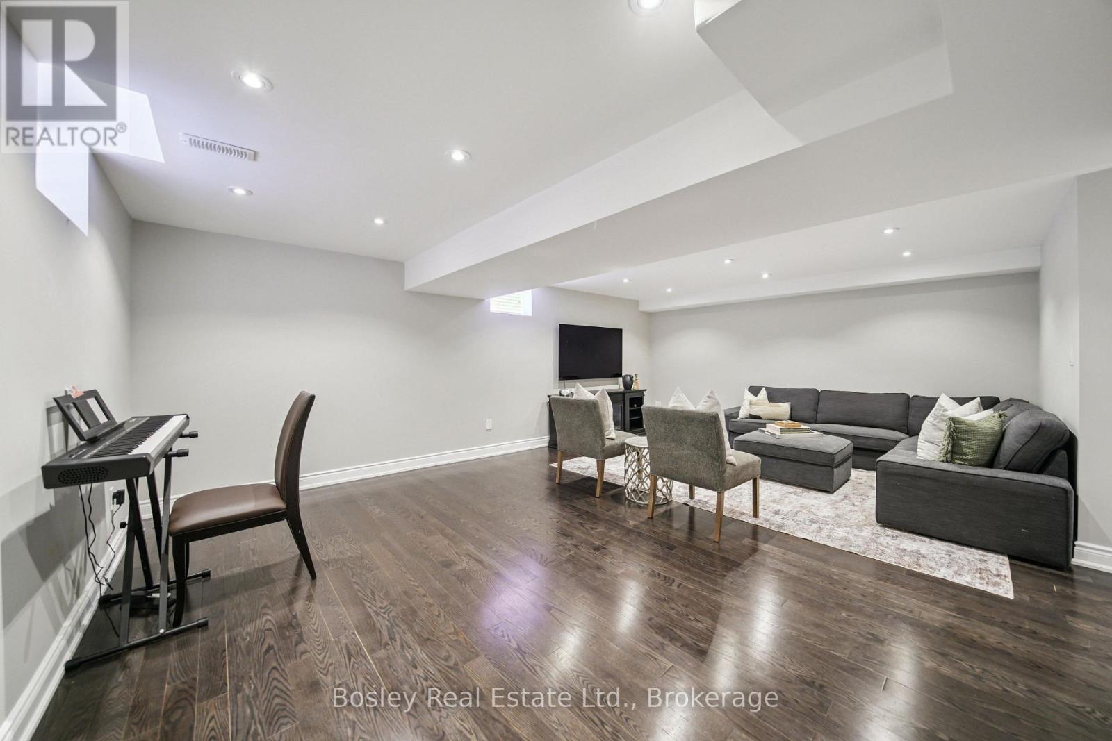 2343 Quetico Crescent, Oakville, Ontario  L6M 0R5 - Photo 25 - W12955938