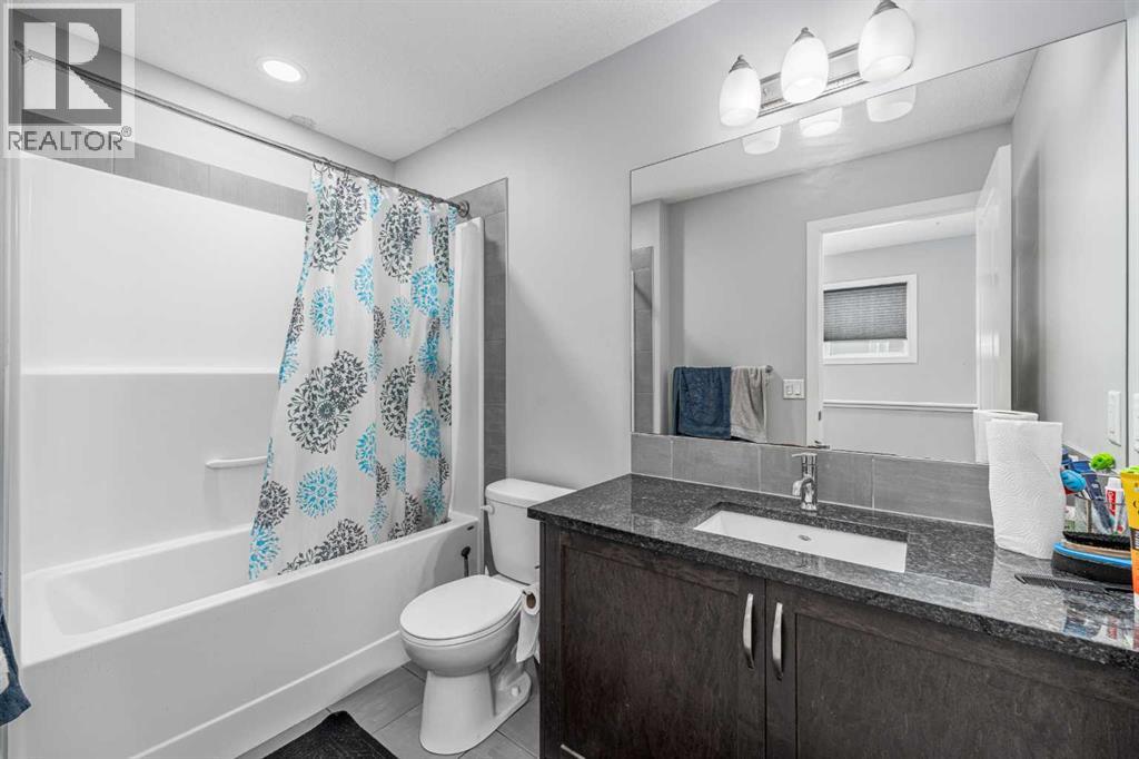 313 Hillcrest Road SW, Airdrie, Alberta  T4B 4K1 - Photo 17 - A2297458