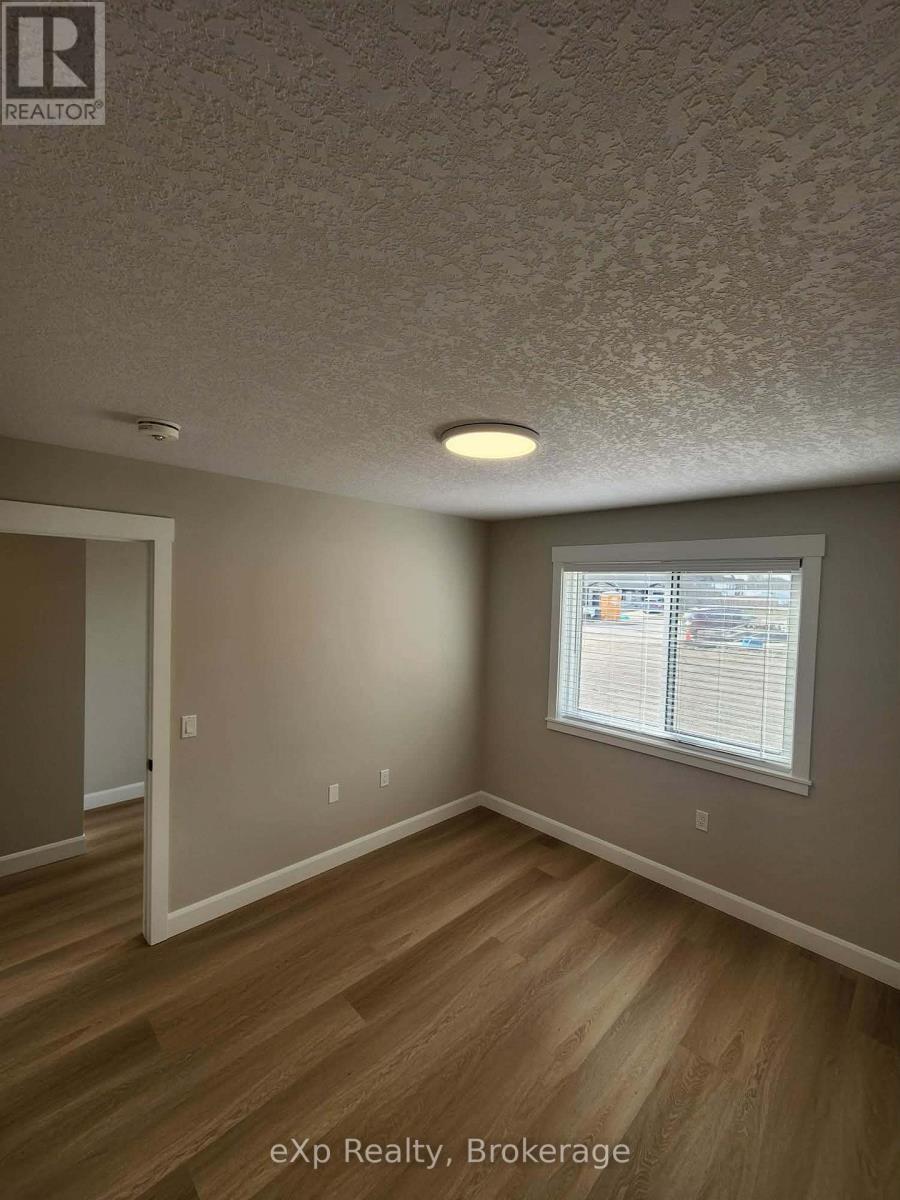 2 - 12 Malcolm Crescent, North Perth, Ontario N4W 0K3 - Photo 12 - X12955532