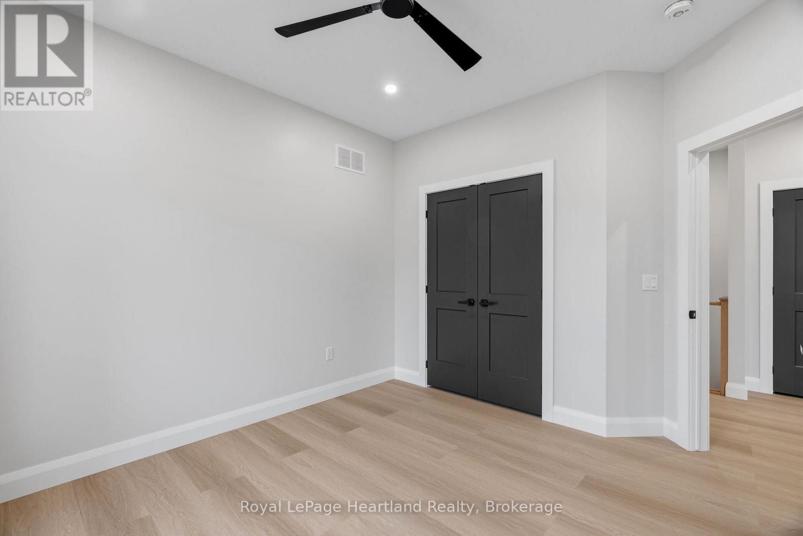 345 Turnberry Street, North Huron, Ontario  N0G 2W0 - Photo 22 - X12955900