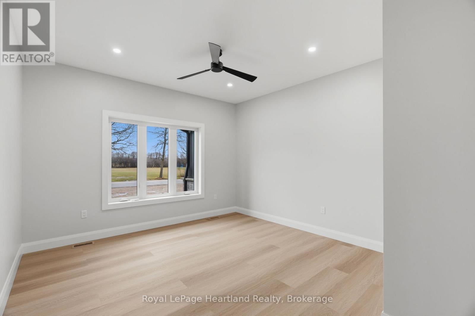 345 Turnberry Street, North Huron, Ontario  N0G 2W0 - Photo 23 - X12955900