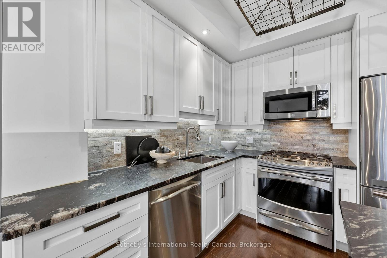 10 - 110 Kellie's Way, Blue Mountains, Ontario L9Y 0L6 - Photo 20 - X12955934