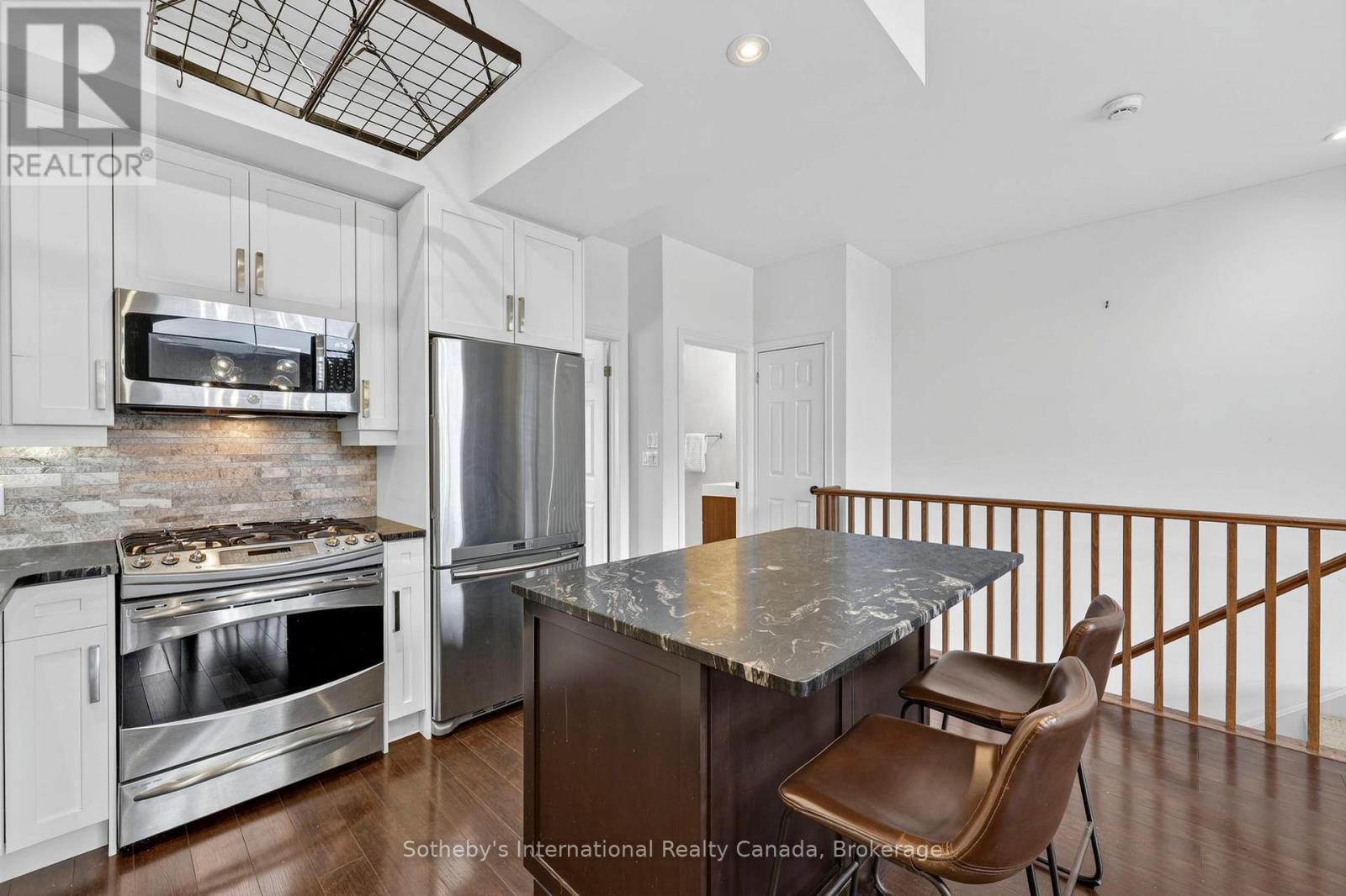 10 - 110 Kellie's Way, Blue Mountains, Ontario L9Y 0L6 - Photo 21 - X12955934