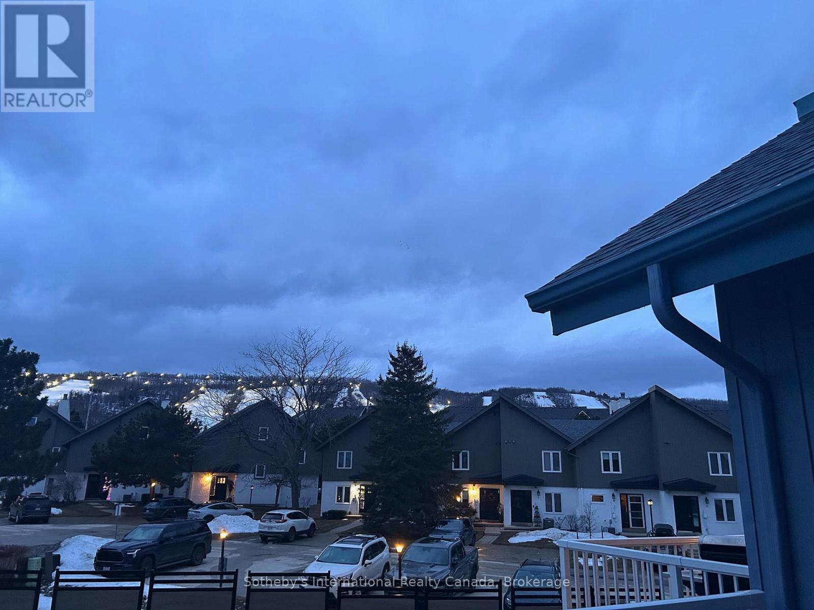 10 - 110 Kellie's Way, Blue Mountains, Ontario L9Y 0L6 - Photo 45 - X12955934