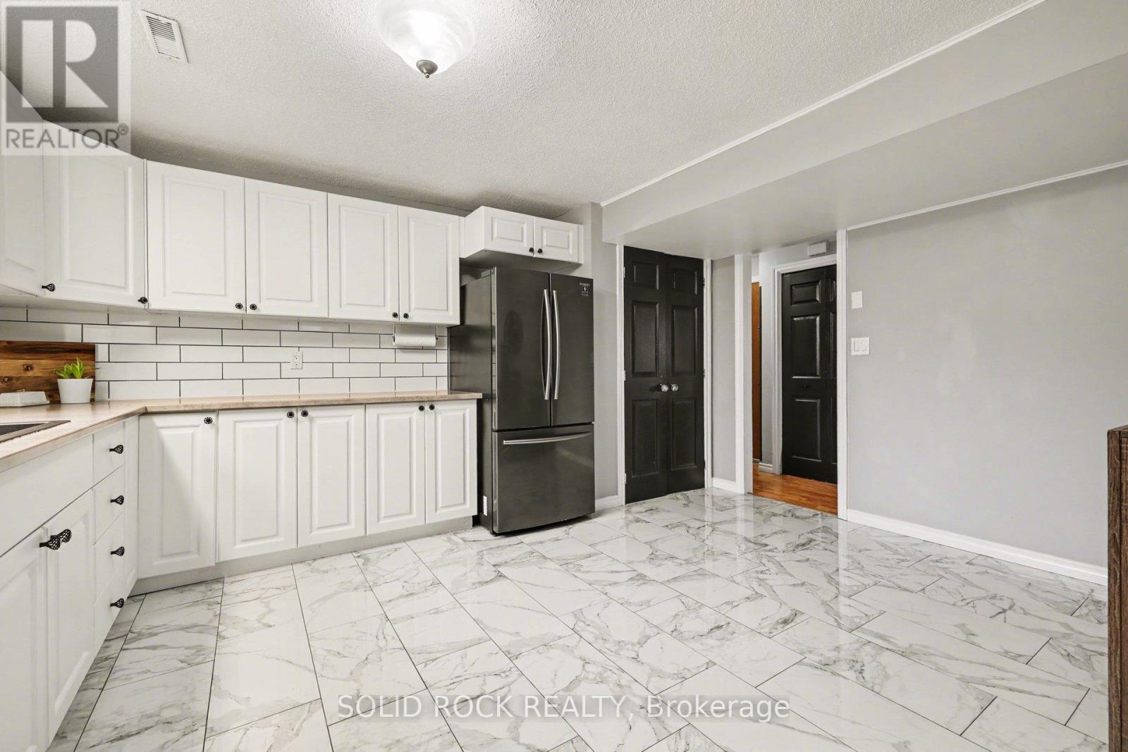 7 Leeds Street, Smiths Falls, Ontario  K7A 2M6 - Photo 25 - X12955894