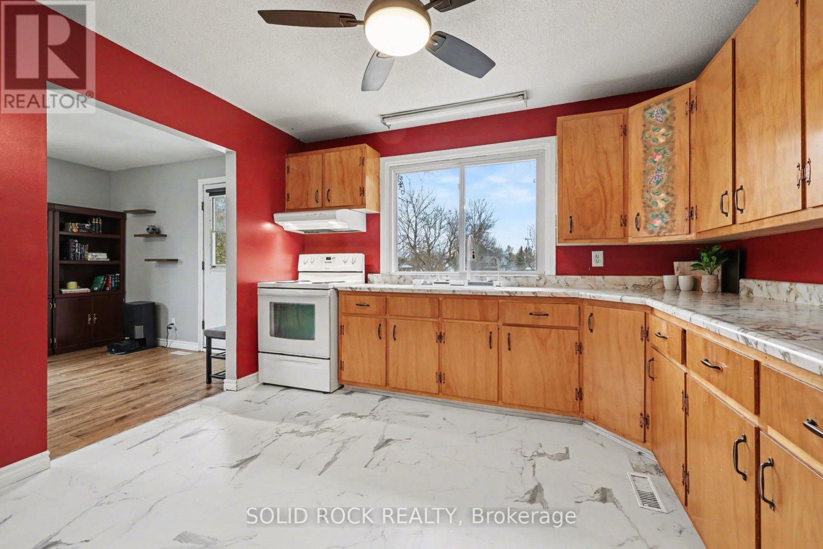 7 Leeds Street, Smiths Falls, Ontario  K7A 2M6 - Photo 9 - X12955894