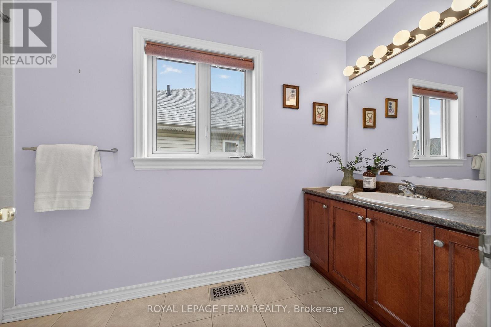 131 Spiritwood Drive, Ottawa, Ontario  K2M 3A2 - Photo 33 - X12955944