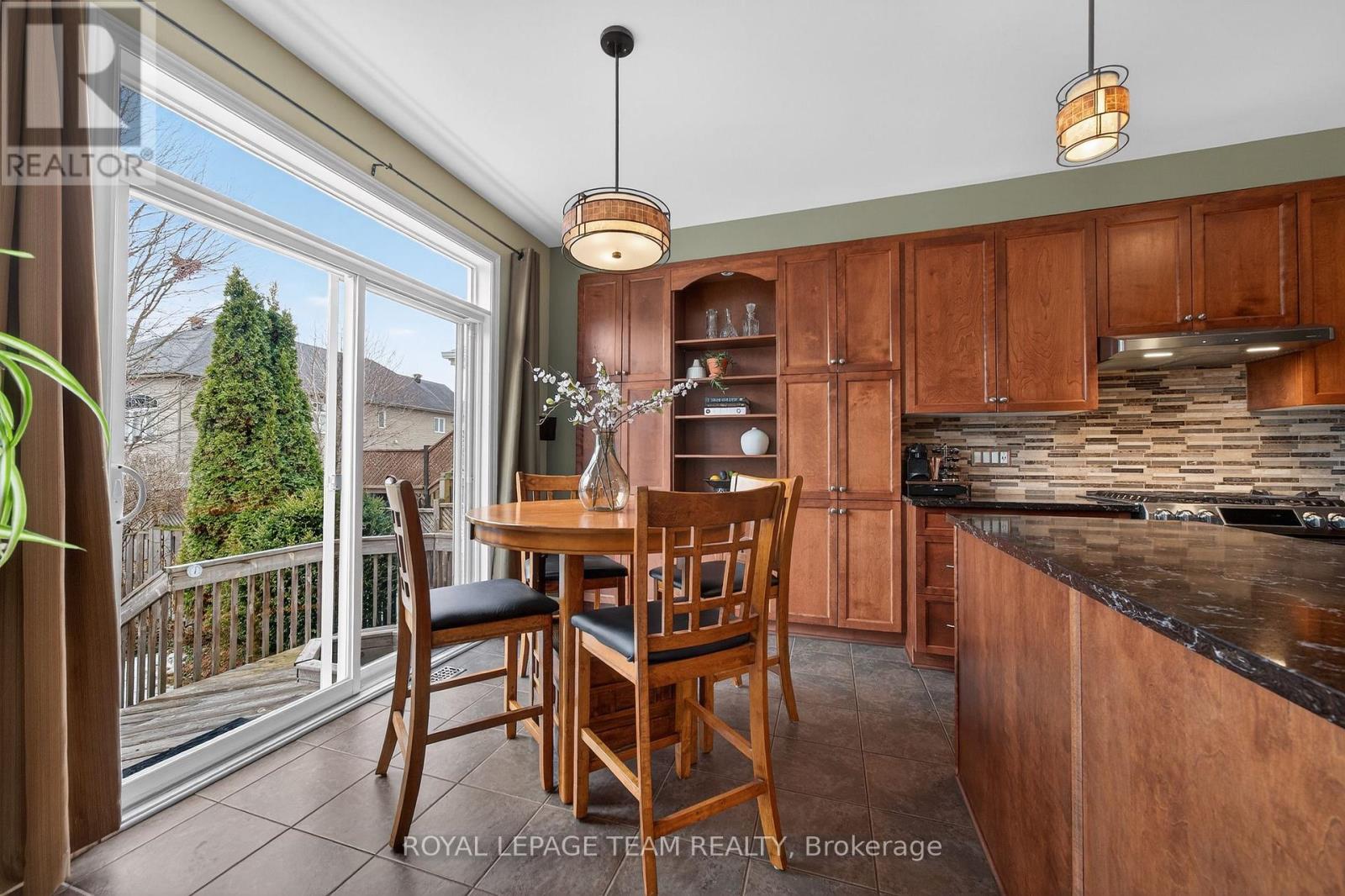 131 Spiritwood Drive, Ottawa, Ontario  K2M 3A2 - Photo 9 - X12955944