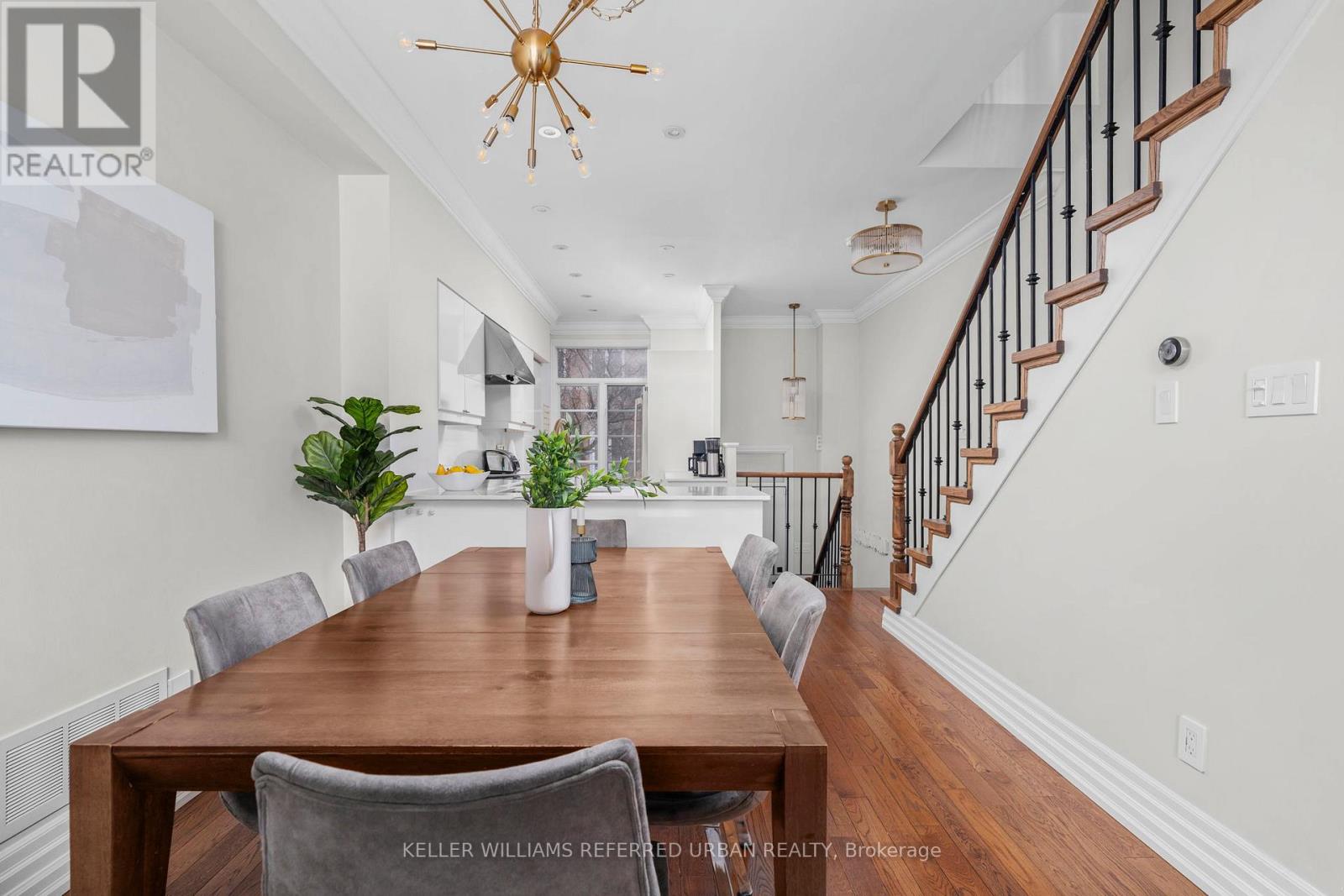 23 East York Avenue, Toronto, Ontario  M4K 3Z8 - Photo 12 - E12955892