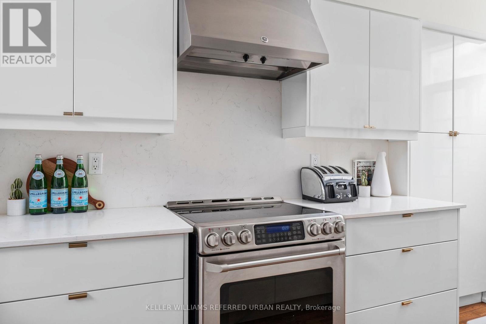 23 East York Avenue, Toronto, Ontario  M4K 3Z8 - Photo 5 - E12955892