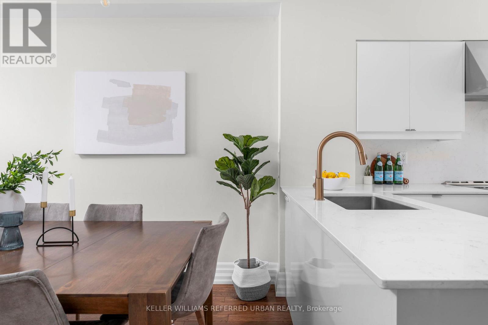 23 East York Avenue, Toronto, Ontario  M4K 3Z8 - Photo 8 - E12955892