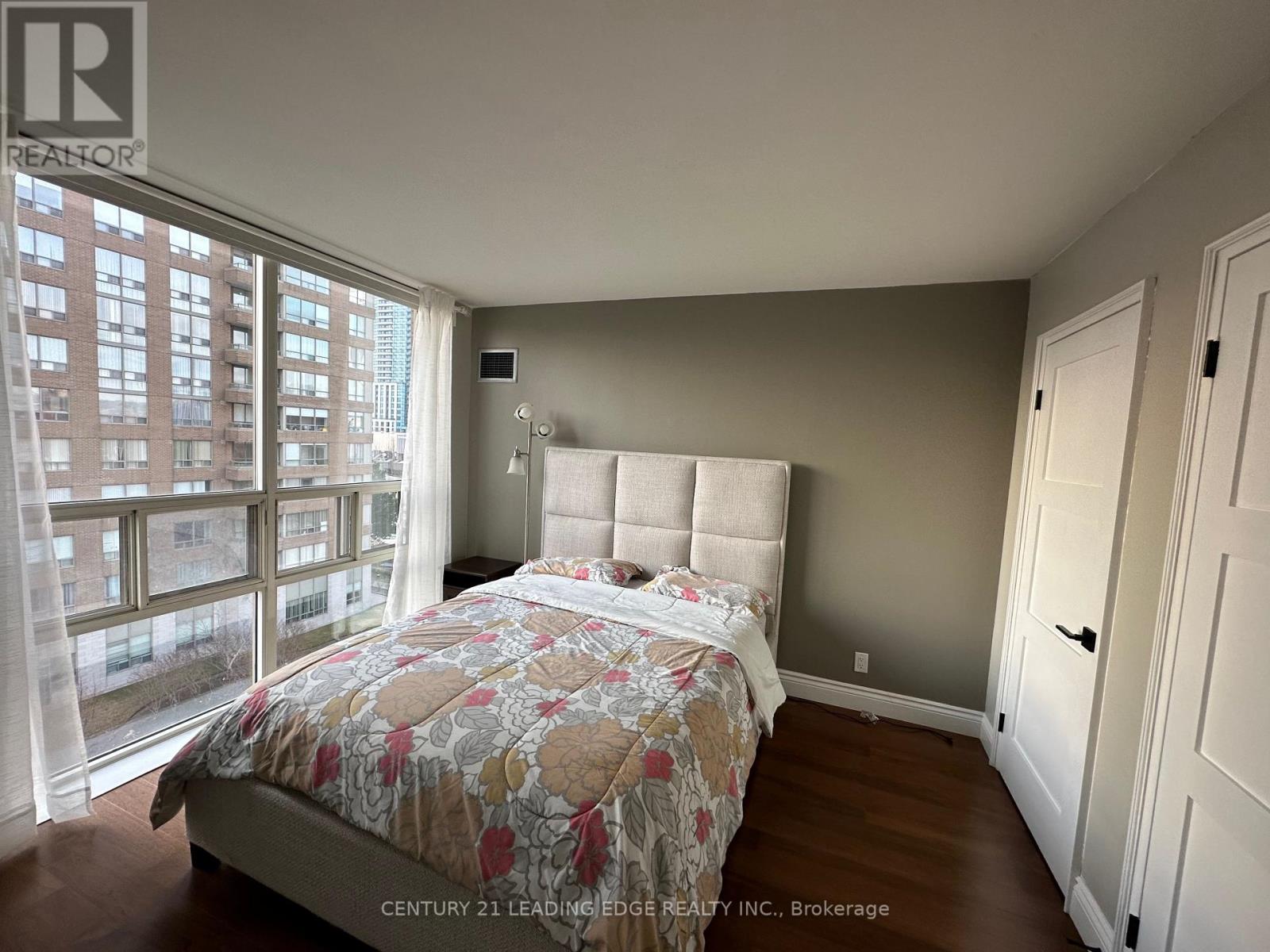 802 - 195 Wynford Drive, Toronto, Ontario  M3C 3P3 - Photo 6 - C12955918