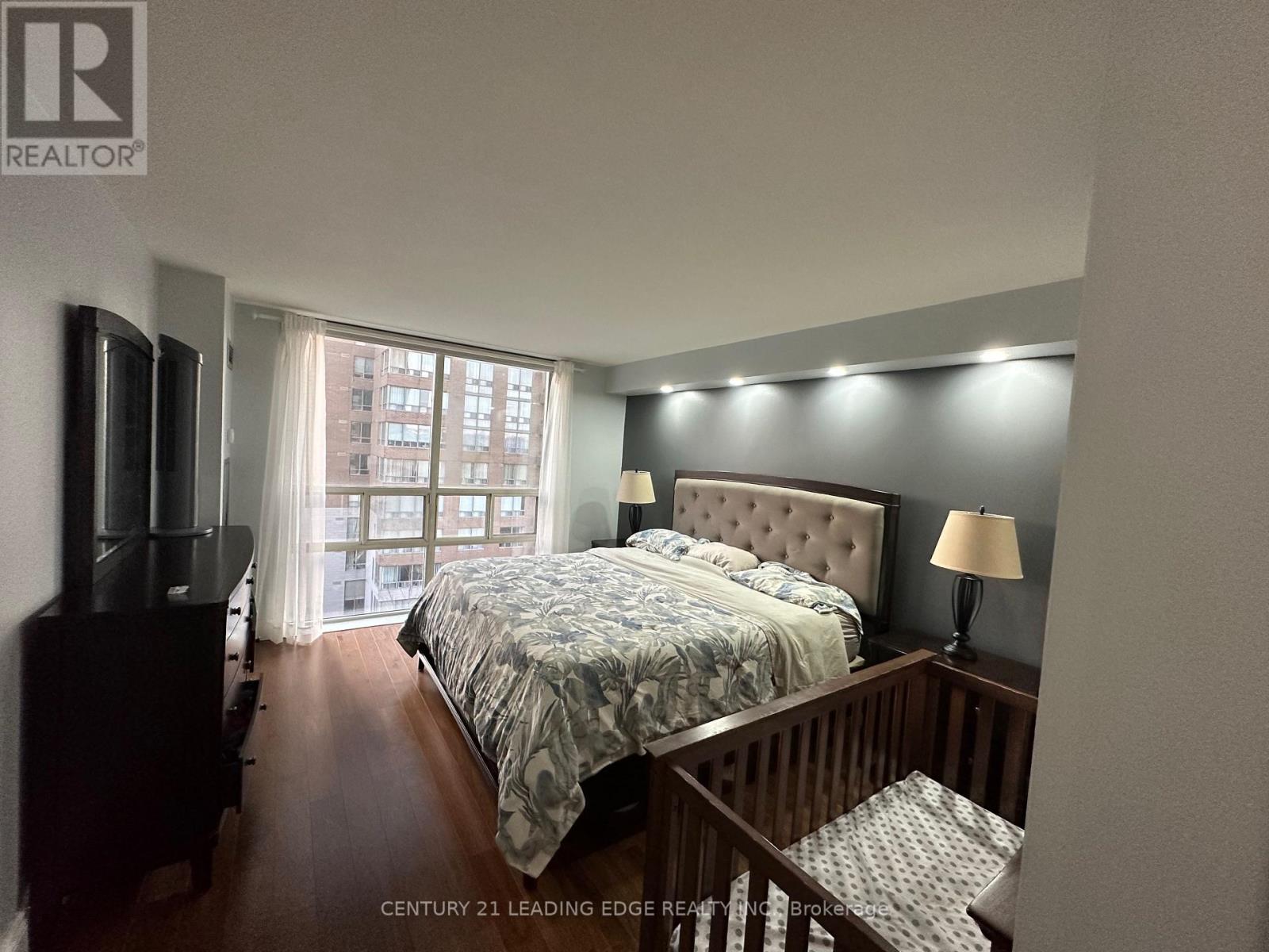 802 - 195 Wynford Drive, Toronto, Ontario  M3C 3P3 - Photo 9 - C12955918