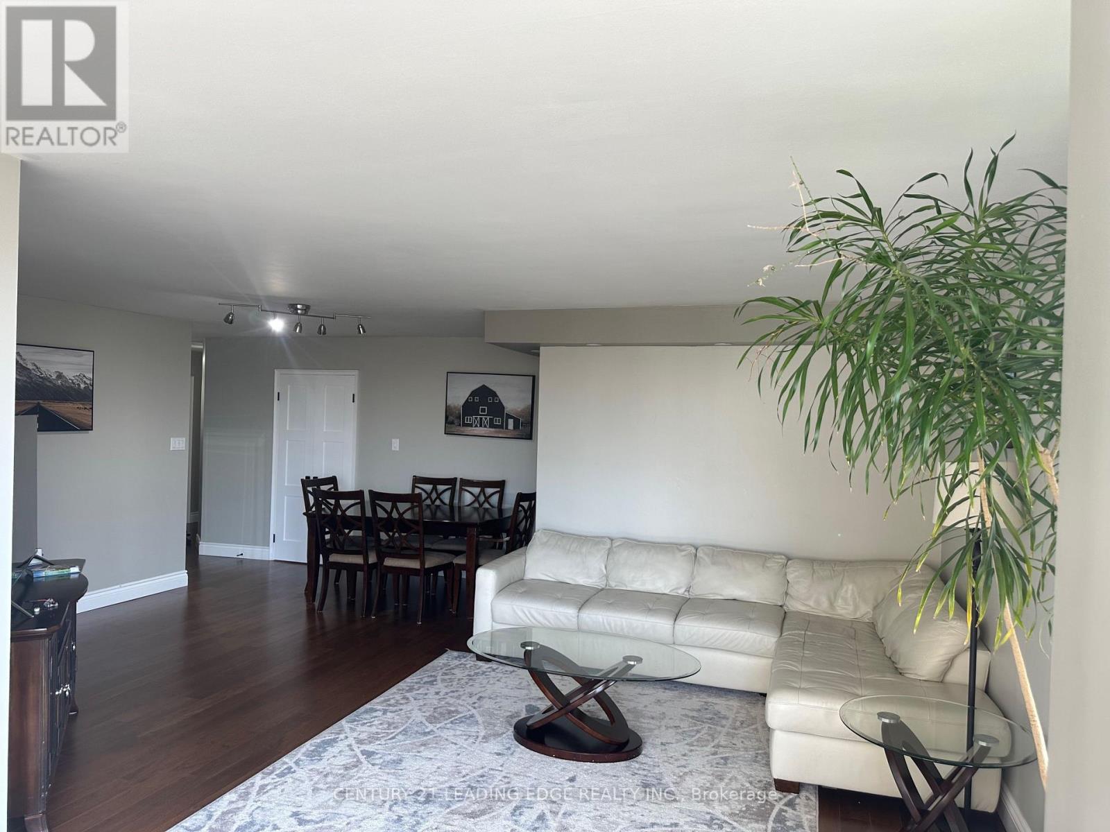 802 - 195 Wynford Drive, Toronto, Ontario  M3C 3P3 - Photo 4 - C12955918