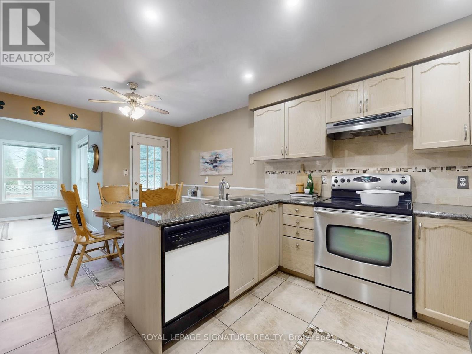 1070 Summitview Crescent, Oshawa, Ontario  L1K 2K5 - Photo 10 - E12946150