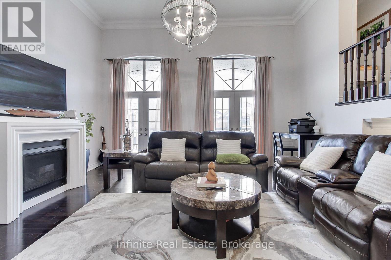 27 Selby Crescent, Bradford West Gwillimbury, Ontario  L3Z 0V4 - Photo 24 - N12859668