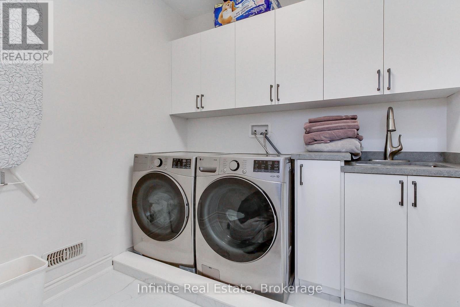 27 Selby Crescent, Bradford West Gwillimbury, Ontario  L3Z 0V4 - Photo 29 - N12859668