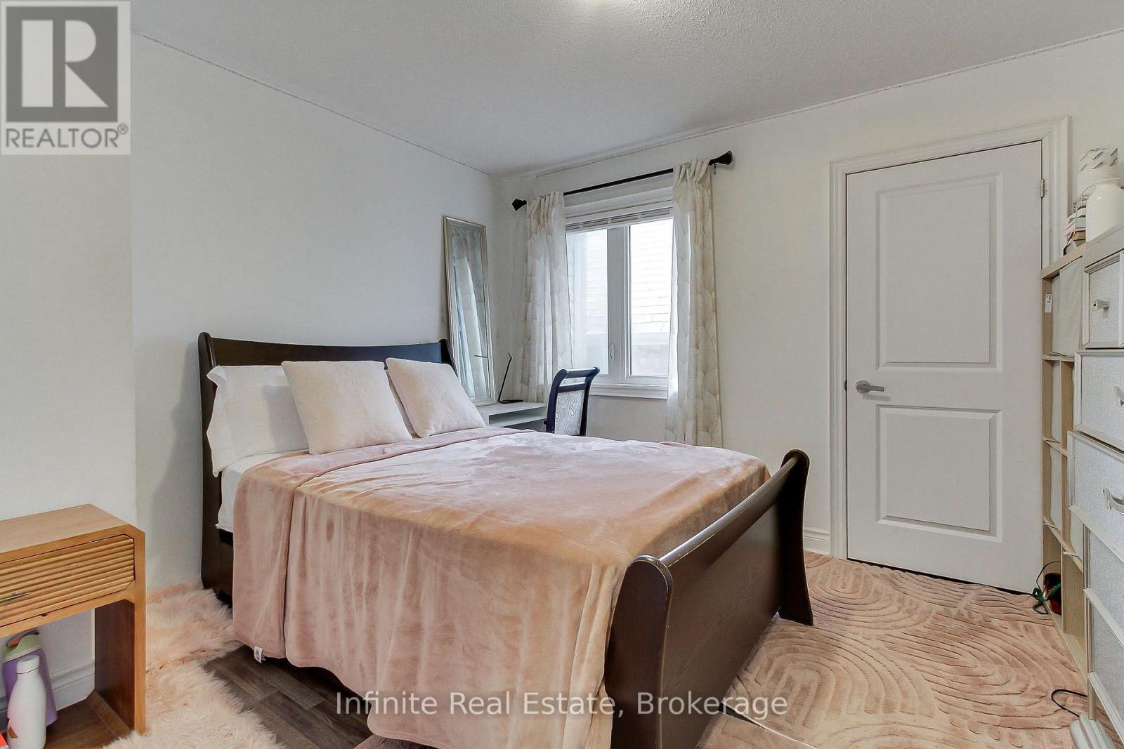 27 Selby Crescent, Bradford West Gwillimbury, Ontario  L3Z 0V4 - Photo 35 - N12859668