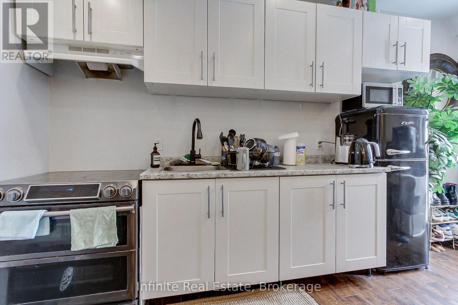 27 Selby Crescent, Bradford West Gwillimbury, Ontario  L3Z 0V4 - Photo 40 - N12859668