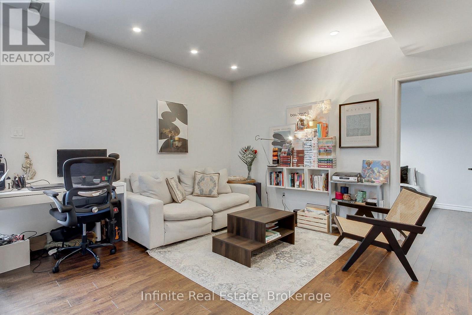 27 Selby Crescent, Bradford West Gwillimbury, Ontario  L3Z 0V4 - Photo 41 - N12859668