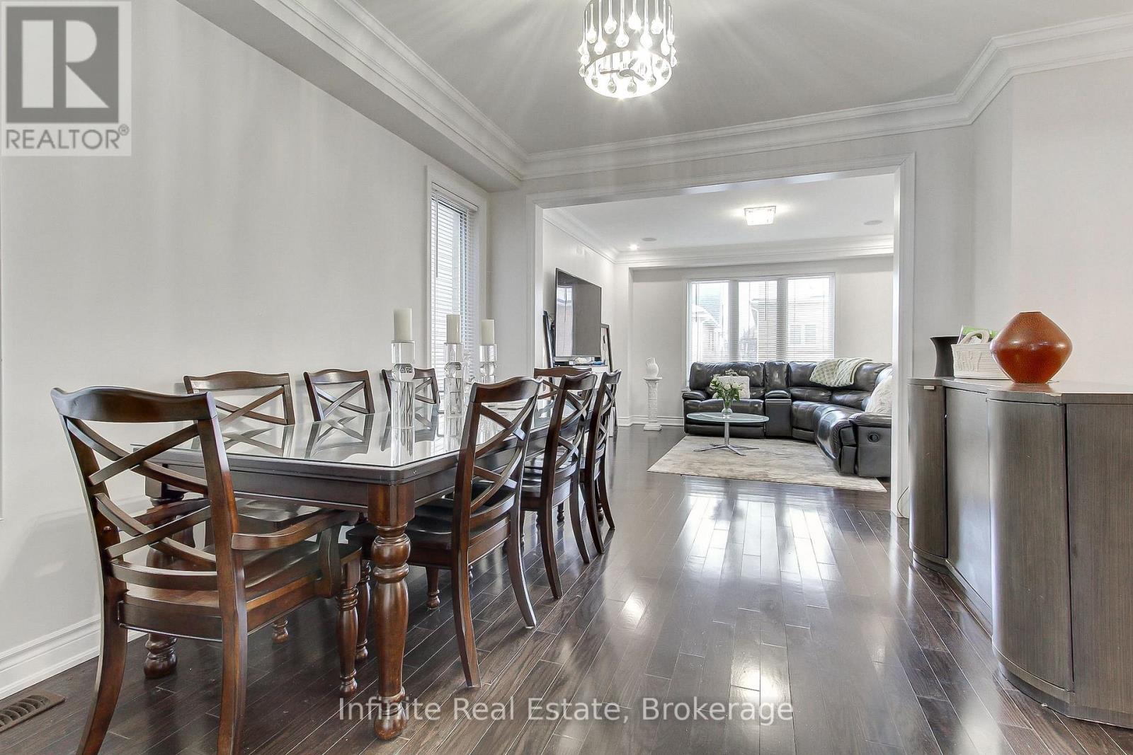 27 Selby Crescent, Bradford West Gwillimbury, Ontario  L3Z 0V4 - Photo 8 - N12859668