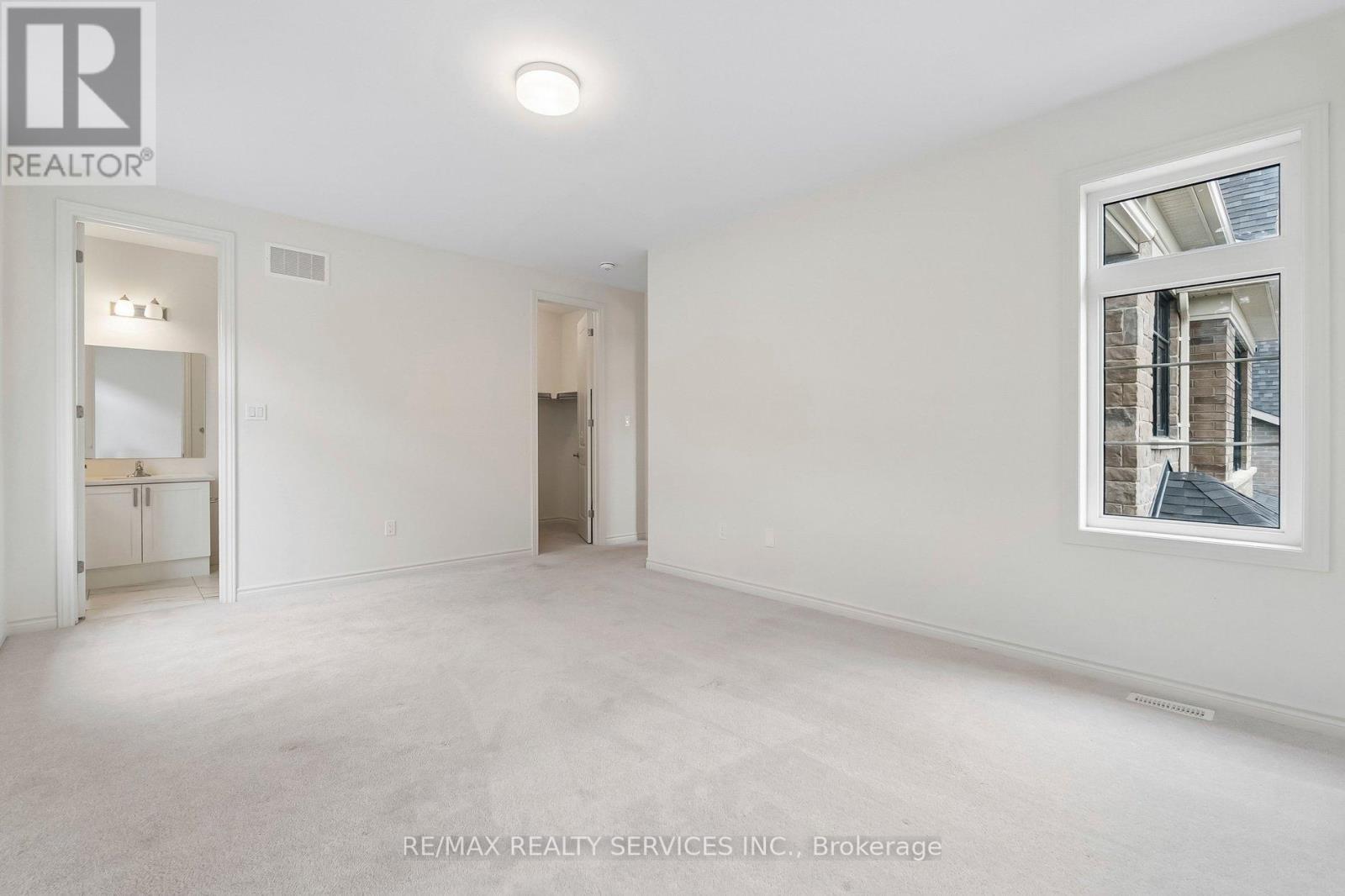 25 Bellflower Crescent, Adjala-Tosorontio, Ontario  L0G 1W0 - Photo 36 - N12926222