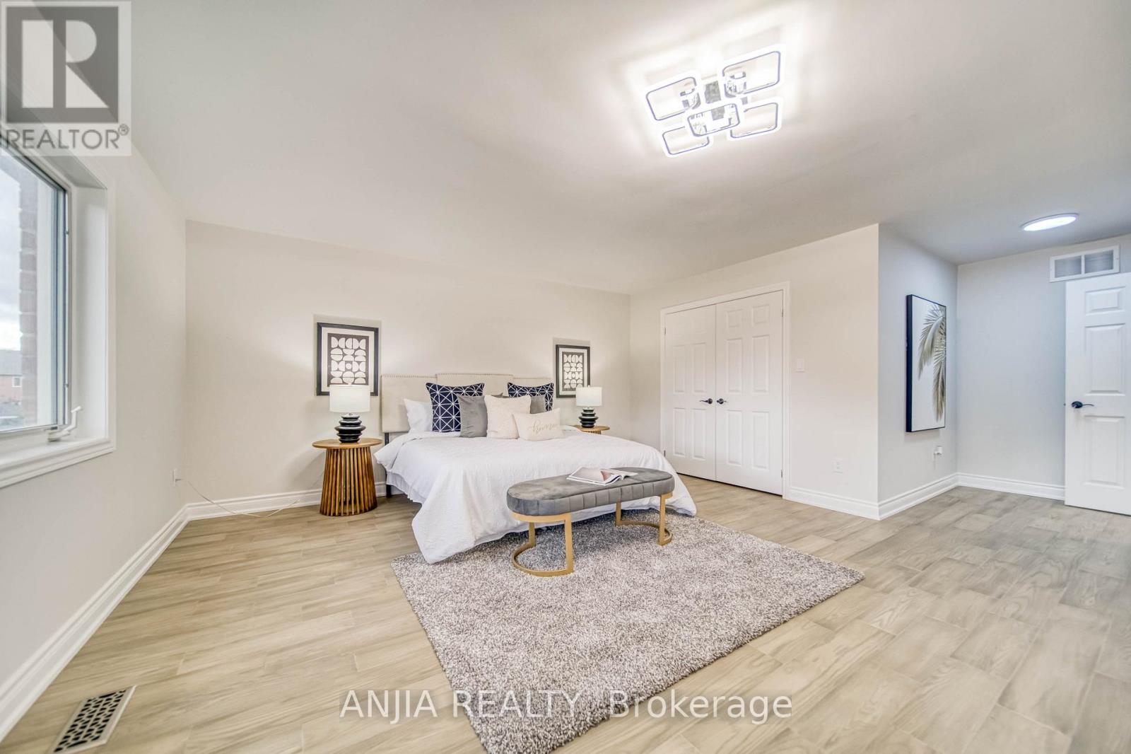 309 Tower Hill Road, Richmond Hill, Ontario  L4E 0A6 - Photo 16 - N12955922