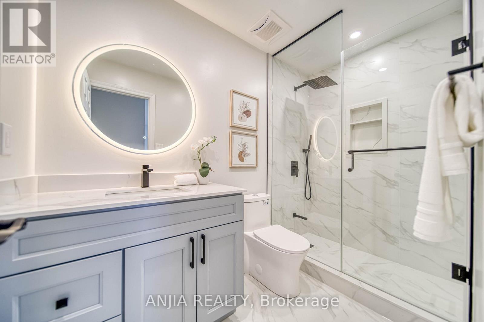 309 Tower Hill Road, Richmond Hill, Ontario  L4E 0A6 - Photo 19 - N12955922