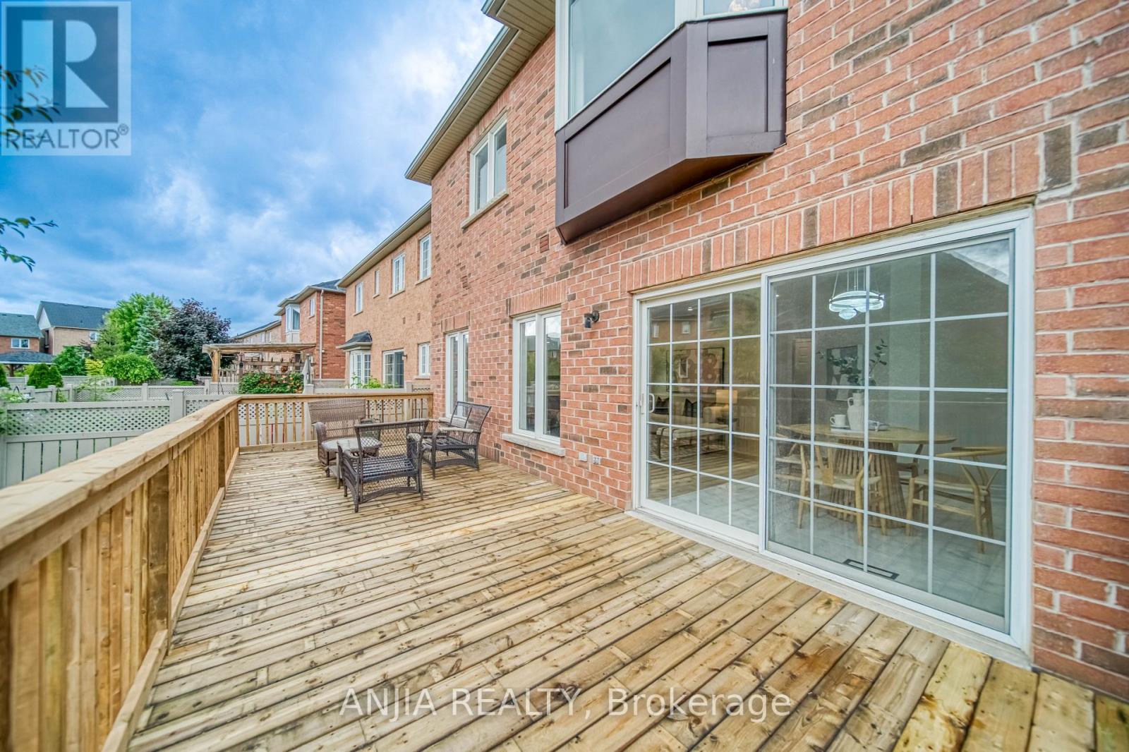 309 Tower Hill Road, Richmond Hill, Ontario  L4E 0A6 - Photo 24 - N12955922