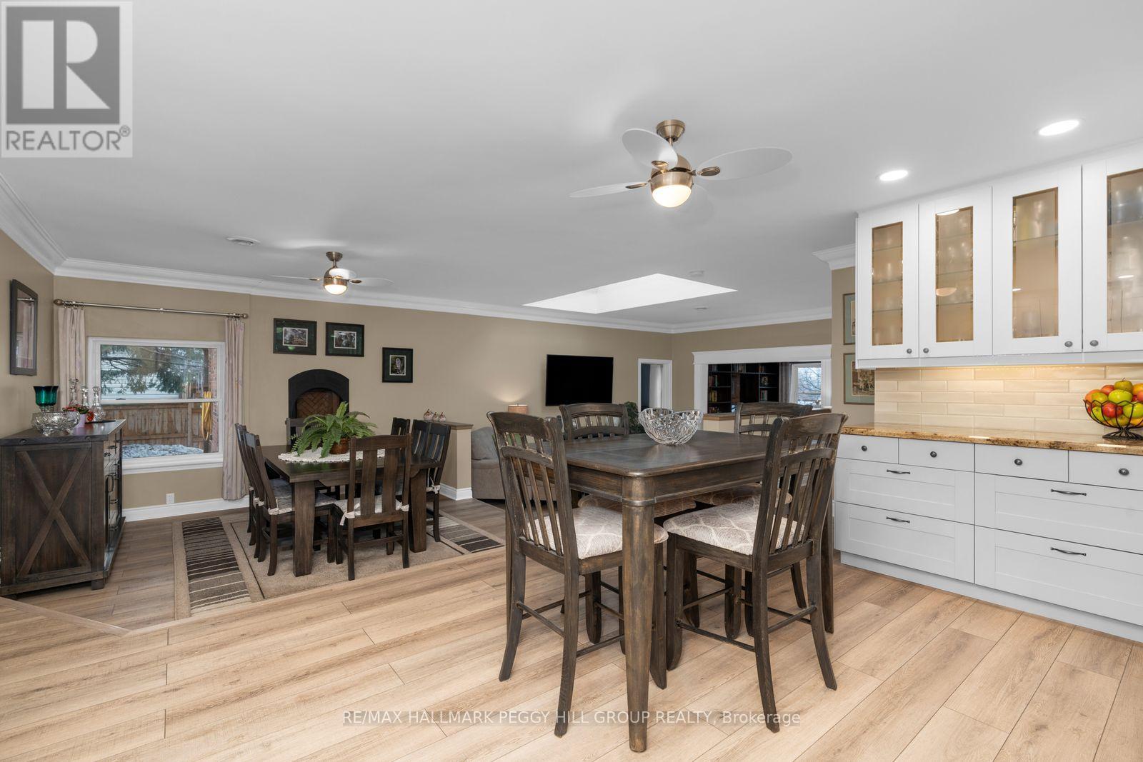 1341 Old Barrie Road W, Oro-Medonte, Ontario  L0L 2L0 - Photo 5 - S12955890