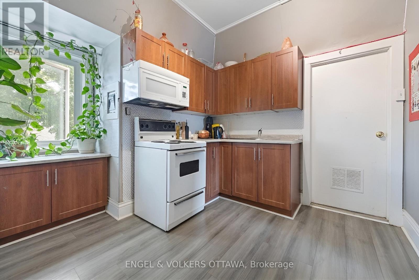 176 Arlington Avenue, Ottawa, Ontario  K1R 5S7 - Photo 16 - X12881804