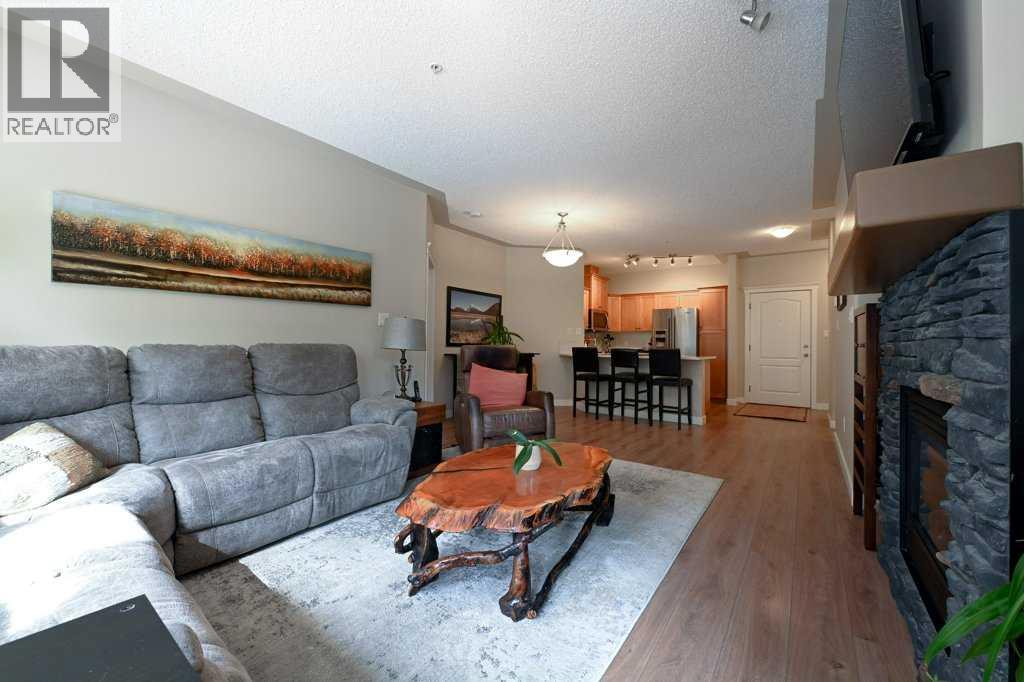 108, 20 Discovery Ridge Close SW, Calgary, Alberta  T3H 5X4 - Photo 13 - A2296401