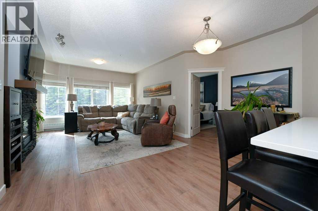 108, 20 Discovery Ridge Close SW, Calgary, Alberta  T3H 5X4 - Photo 11 - A2296401