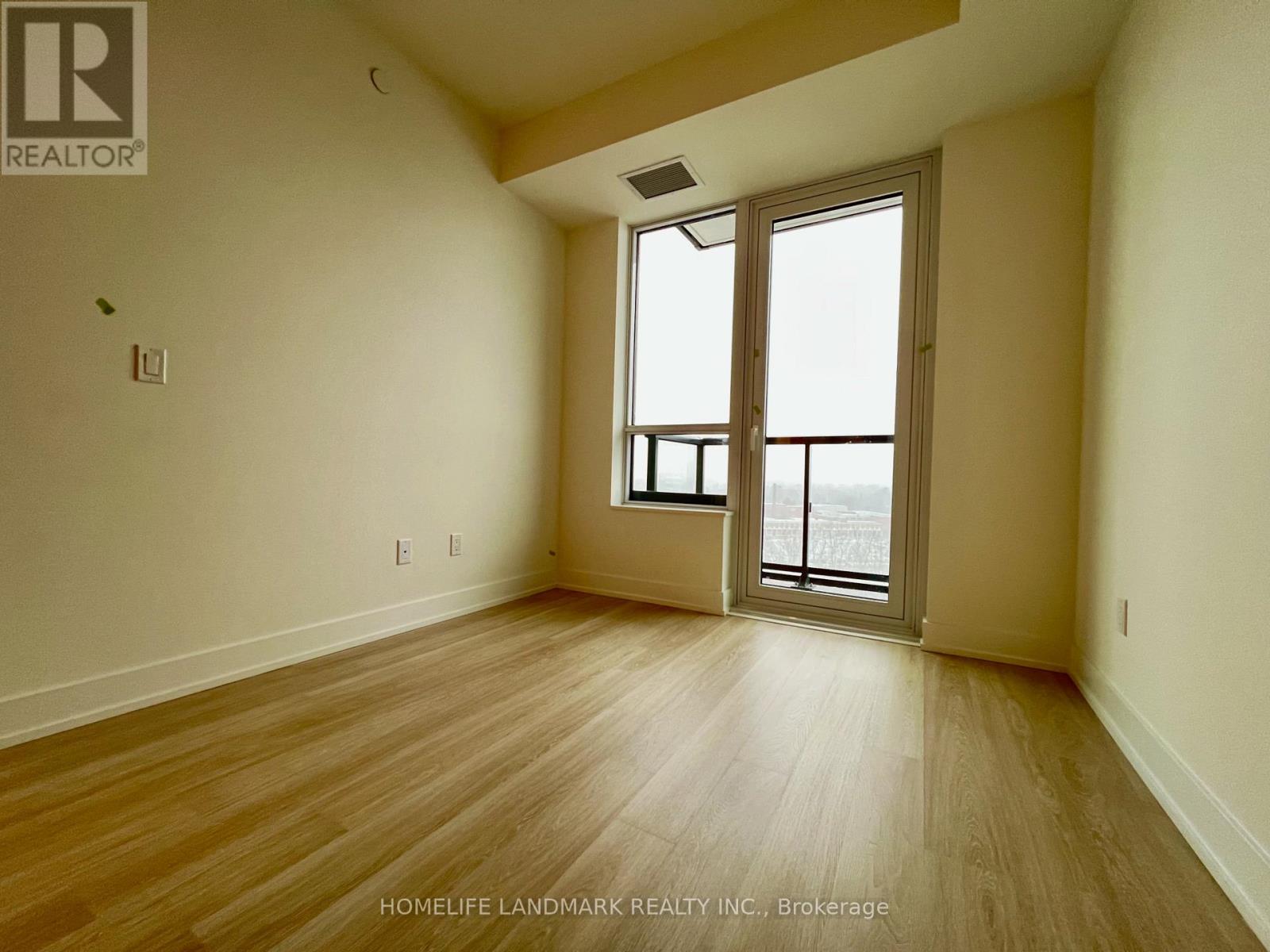 1302 - 60 Central Park Roadway, Toronto, Ontario M9A 0E6 - Photo 16 - W12955946