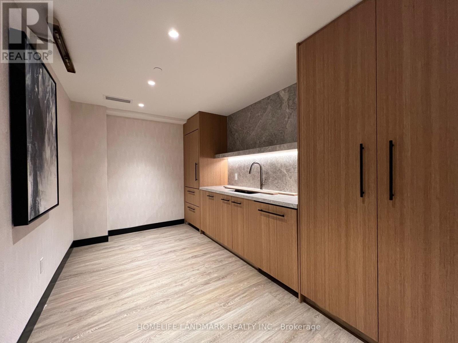 1302 - 60 Central Park Roadway, Toronto, Ontario M9A 0E6 - Photo 18 - W12955946