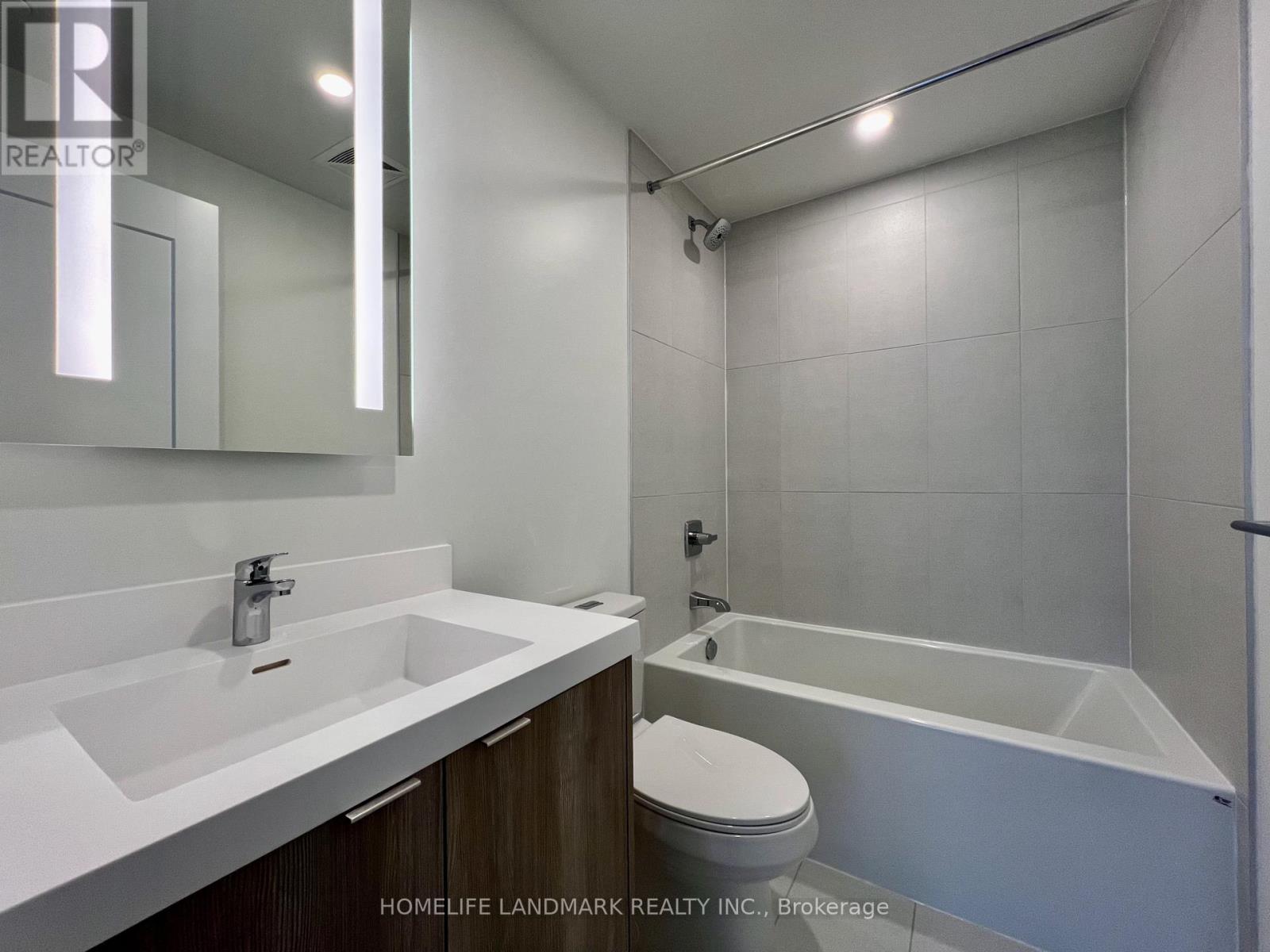 1302 - 60 Central Park Roadway, Toronto, Ontario M9A 0E6 - Photo 7 - W12955946