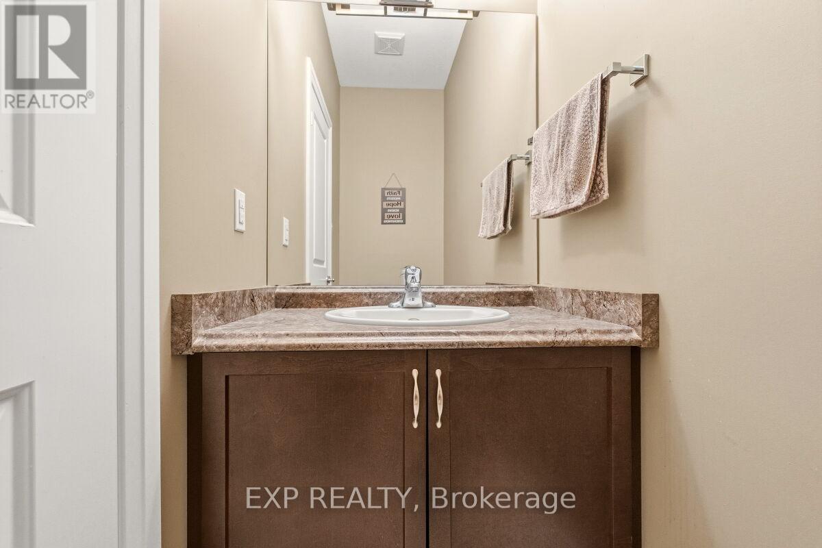 2091 Cherrywood Trail E, London North, Ontario  N6H 0C8 - Photo 17 - X12955902