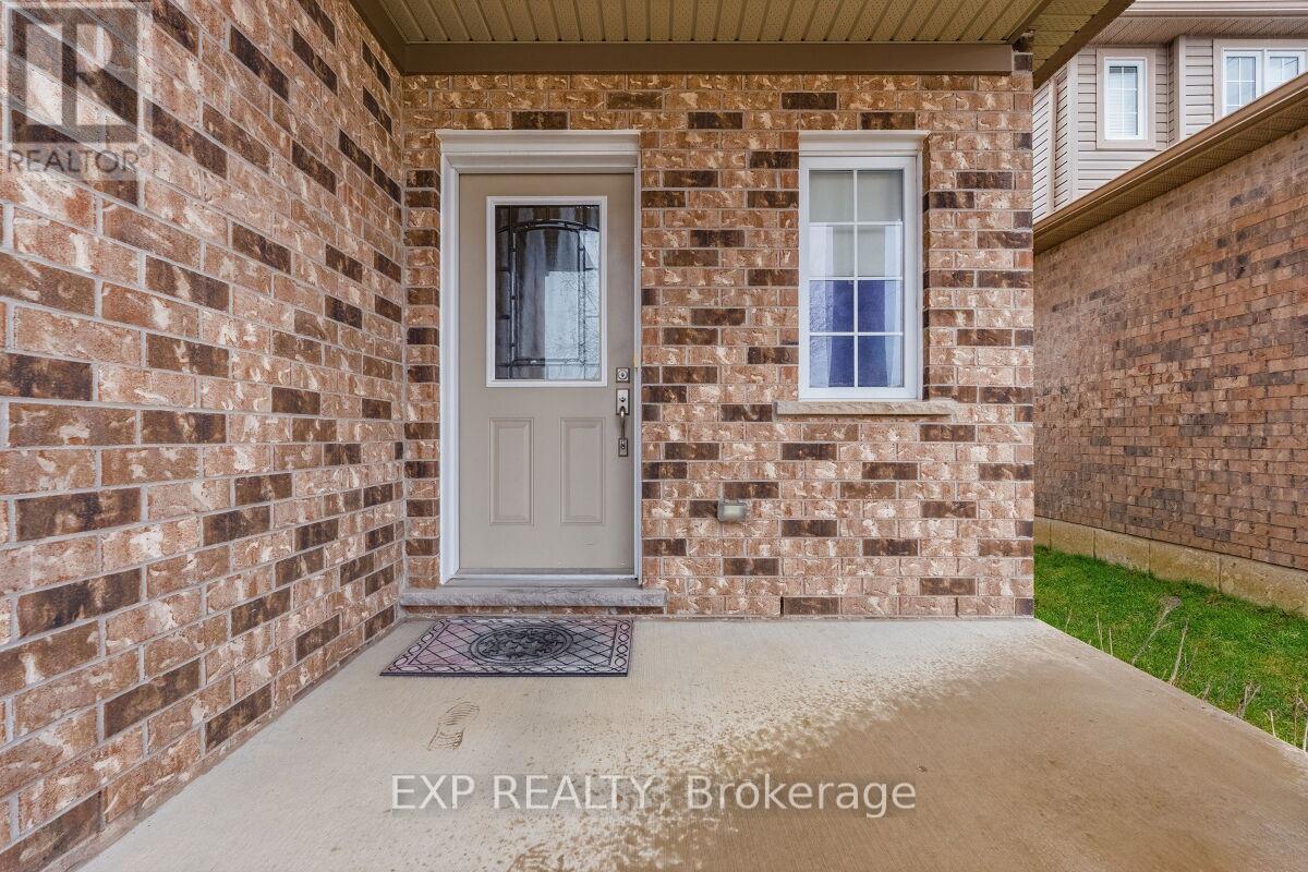 2091 Cherrywood Trail E, London North, Ontario  N6H 0C8 - Photo 2 - X12955902