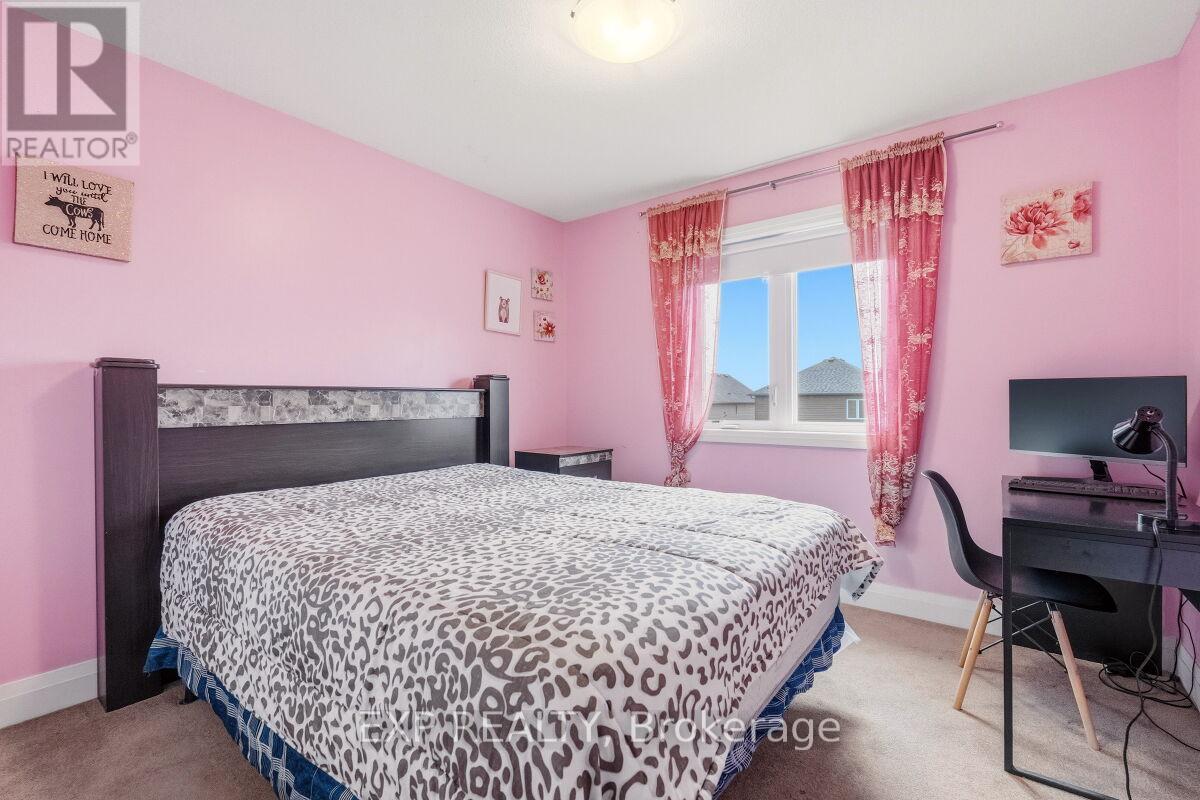 2091 Cherrywood Trail E, London North, Ontario  N6H 0C8 - Photo 24 - X12955902